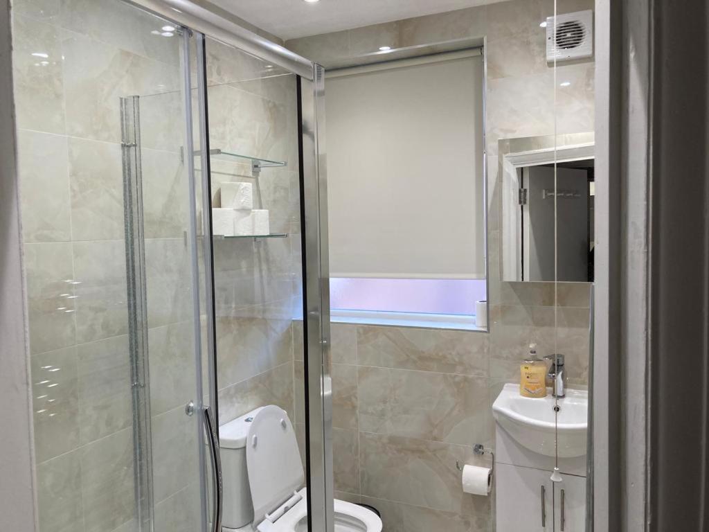 Twin Towerd Hotel London Bagian luar foto